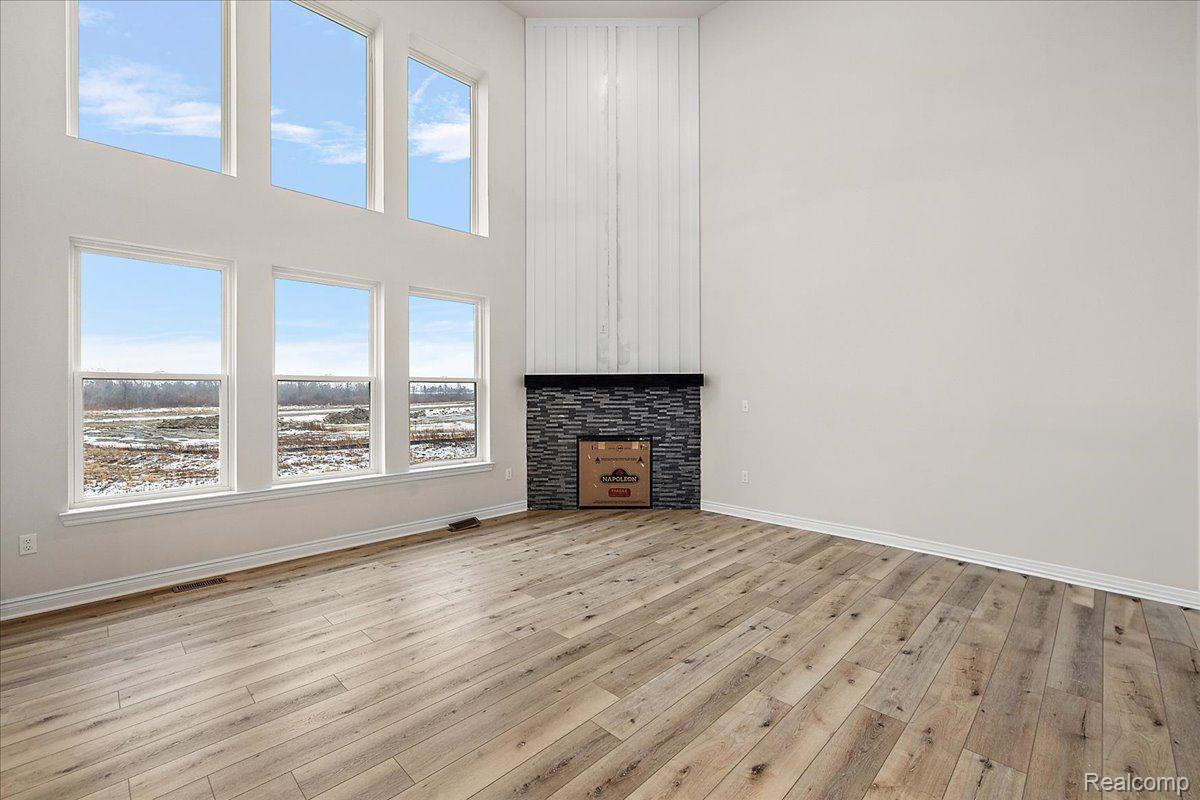 51568 VALLEY VIEW Court