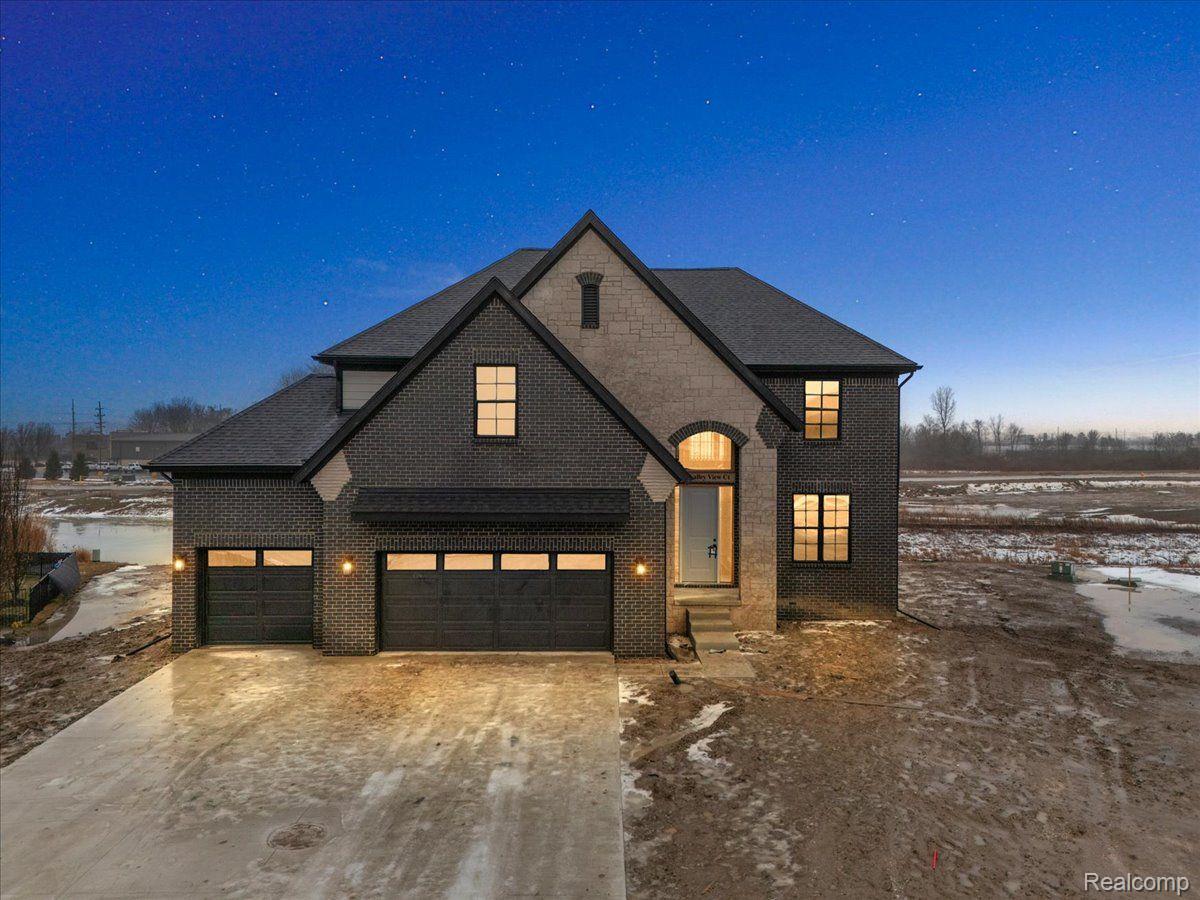 51568 VALLEY VIEW Court