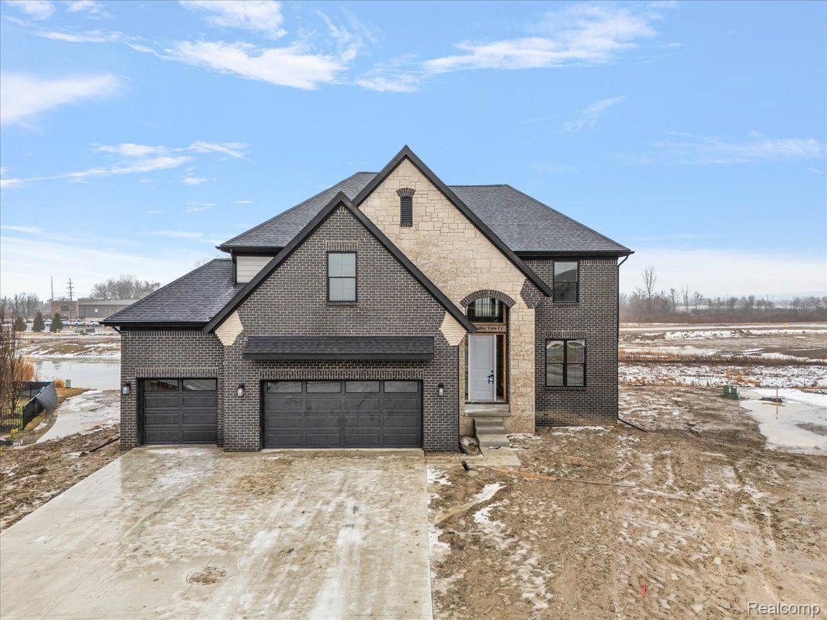 51568 VALLEY VIEW Court