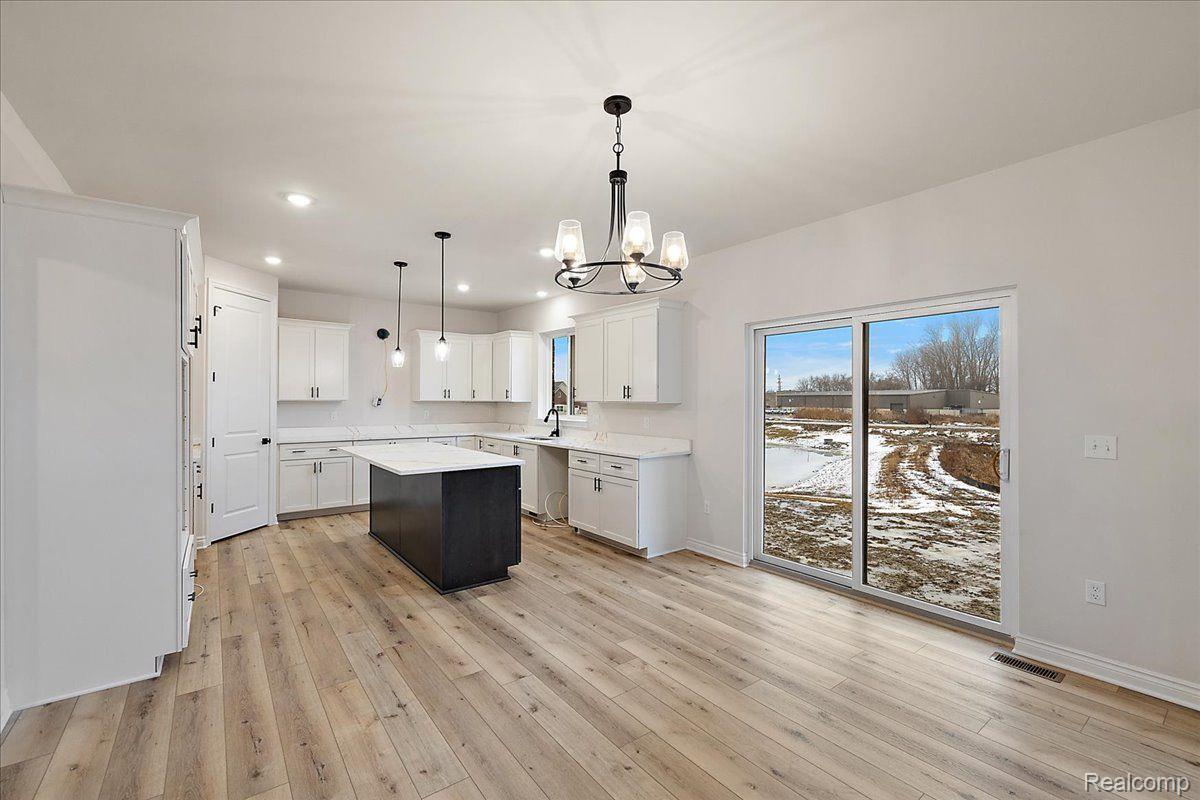 51568 VALLEY VIEW Court