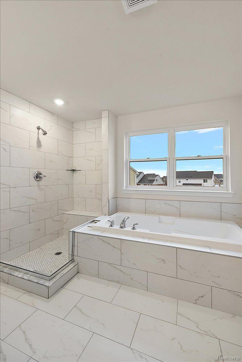 51568 VALLEY VIEW Court