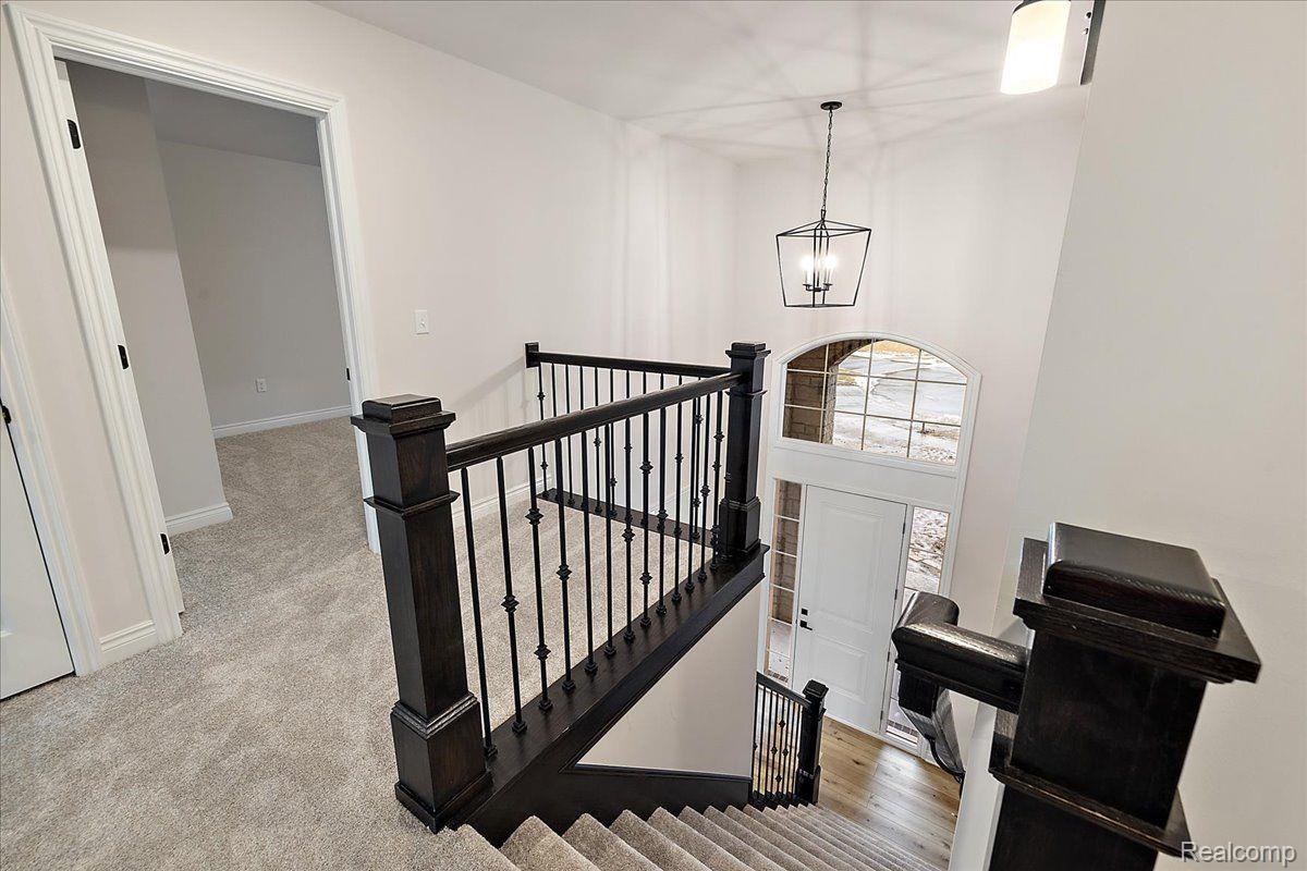 51568 VALLEY VIEW Court