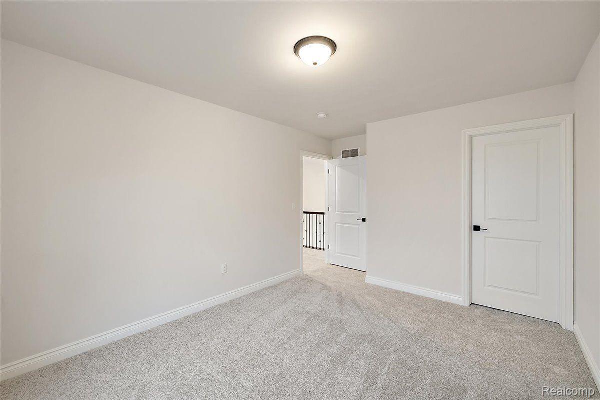 51568 VALLEY VIEW Court