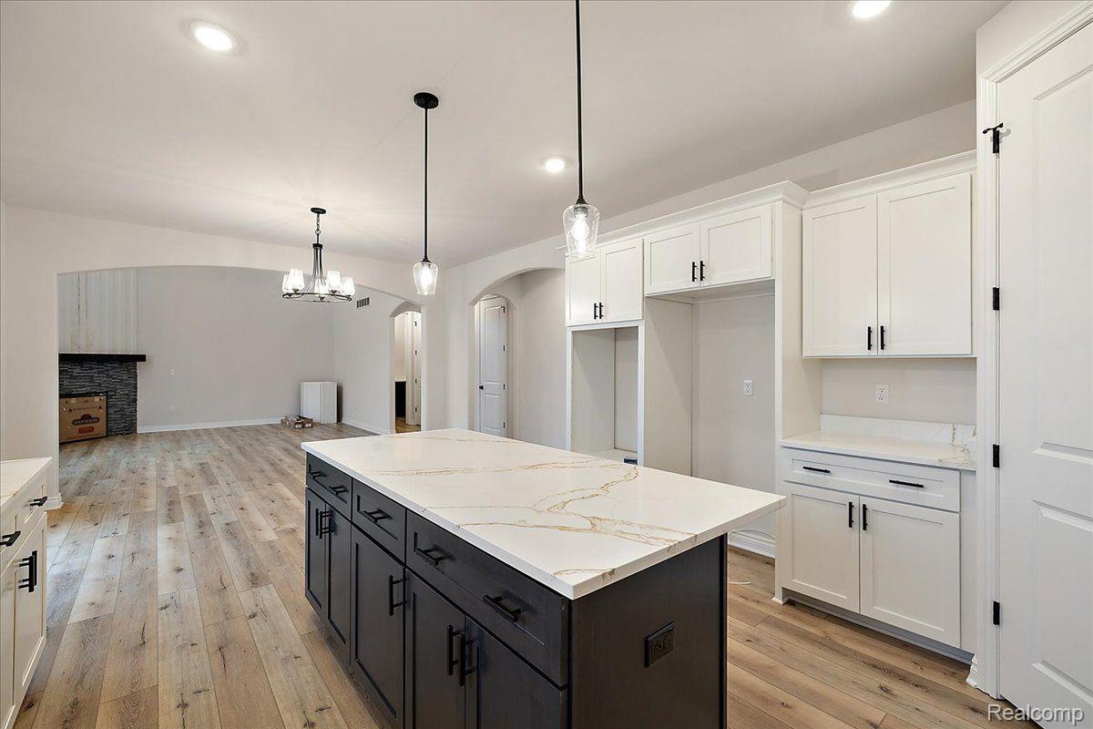 51568 VALLEY VIEW Court