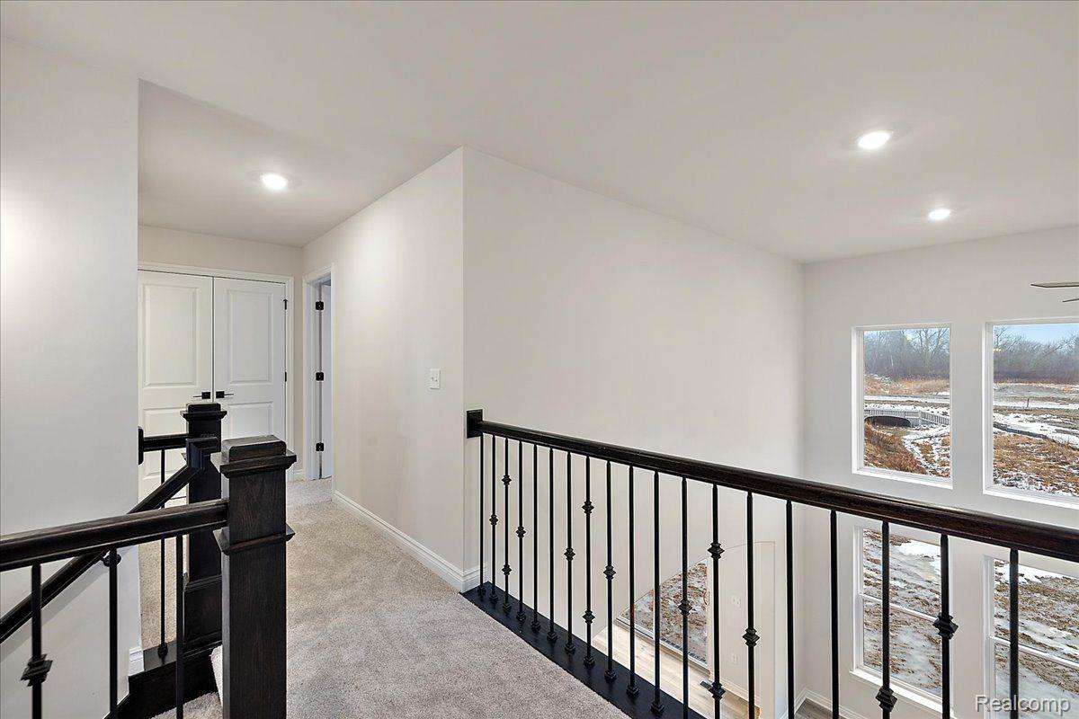 51568 VALLEY VIEW Court