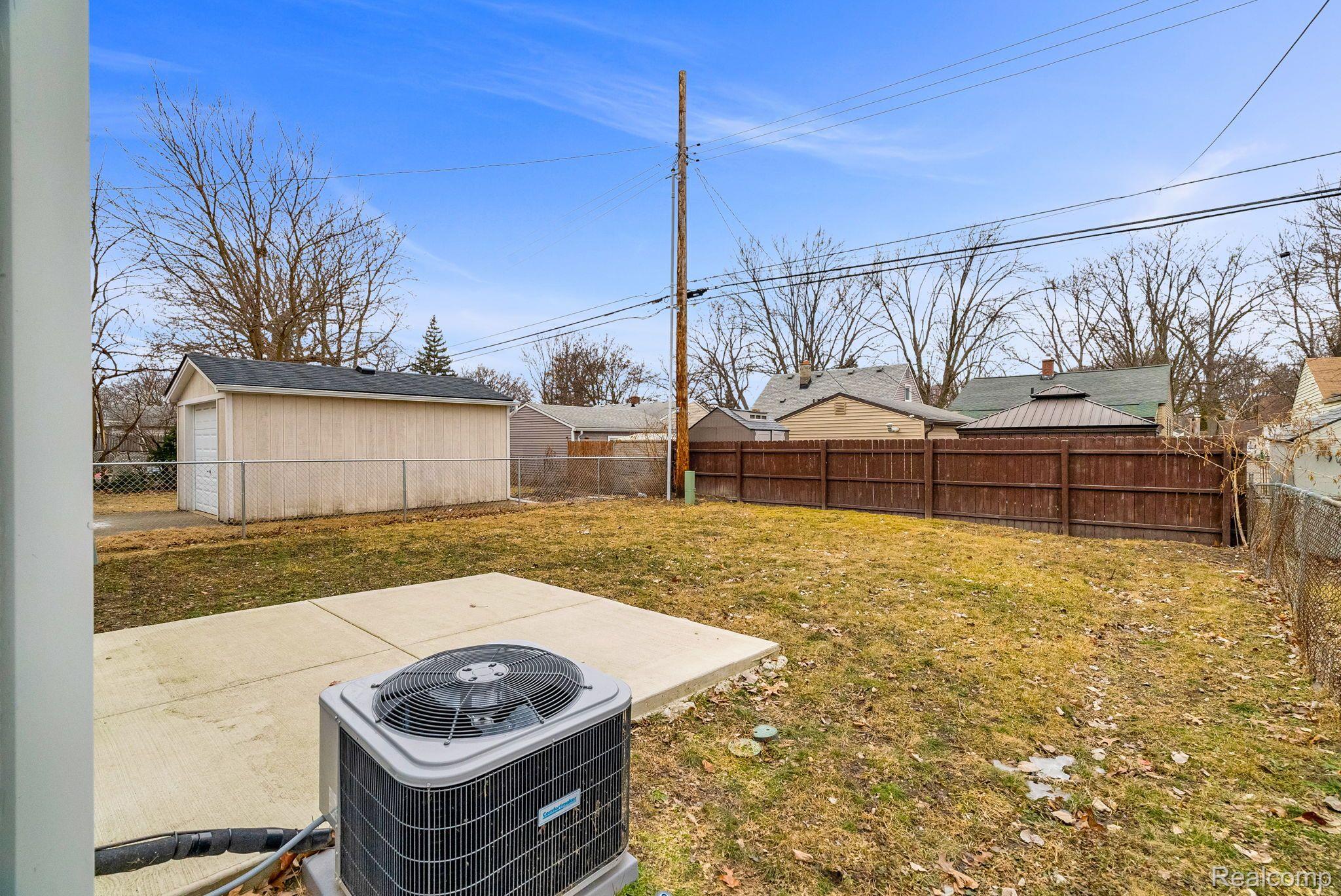 1203 E Evelyn Avenue