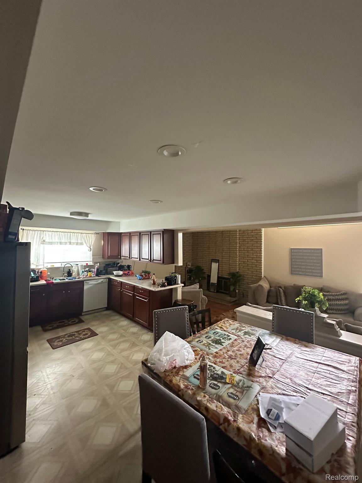 33147 CHATSWORTH Drive