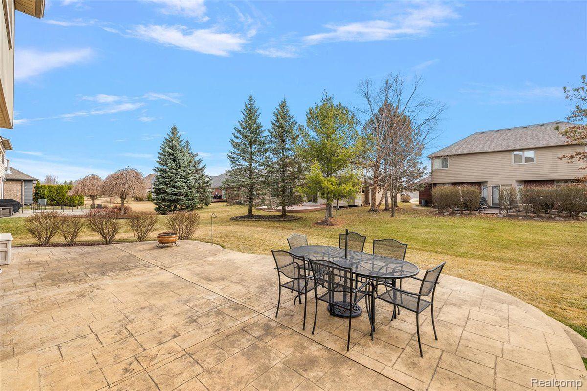 55188 NILE Way