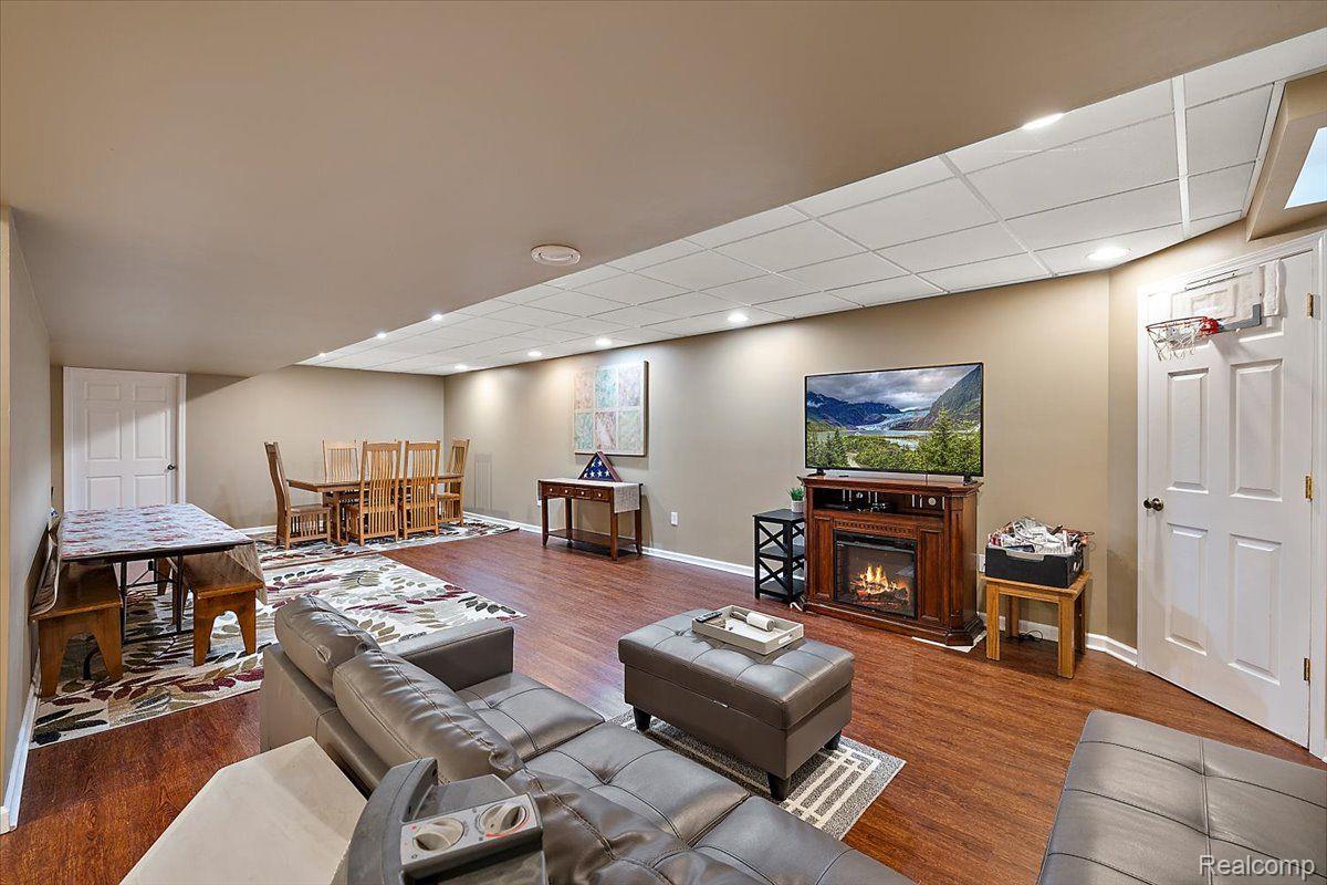 55188 NILE Way