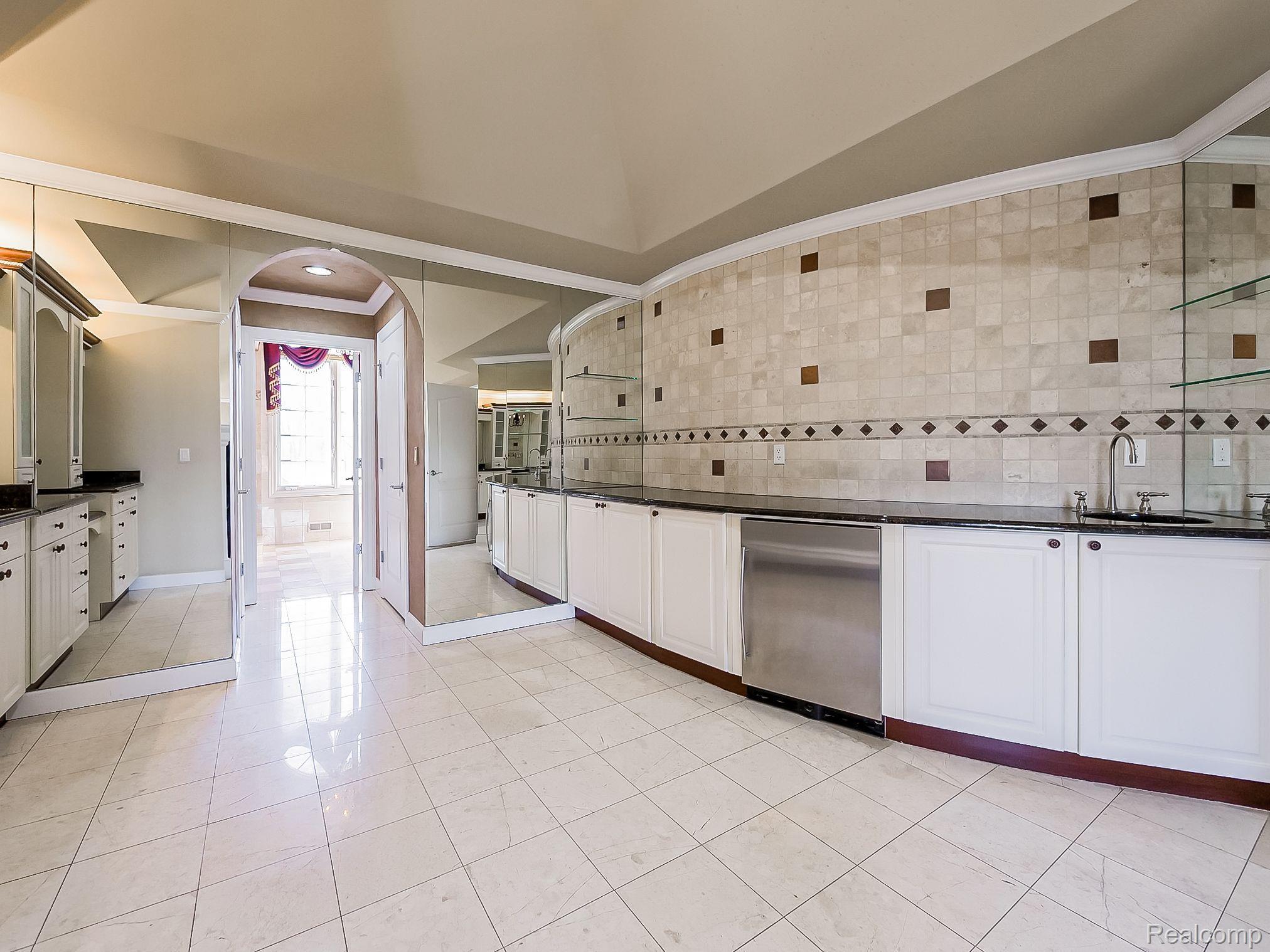 6265 BRANFORD Drive