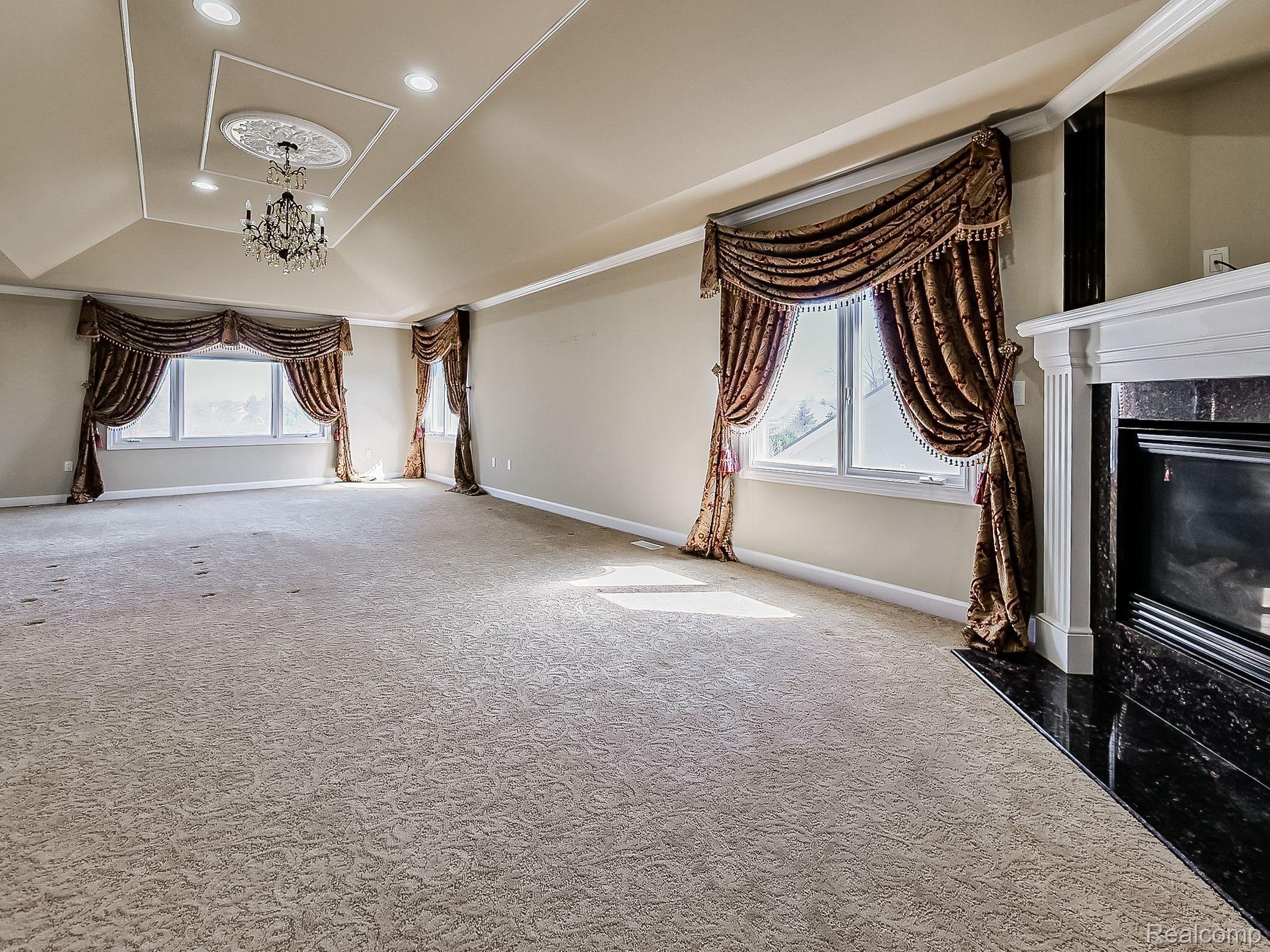6265 BRANFORD Drive