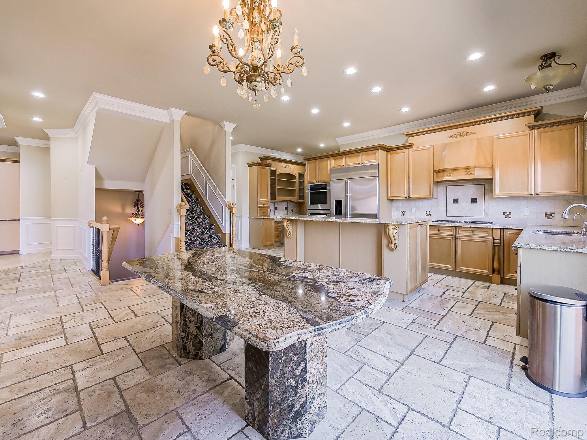 6265 BRANFORD Drive