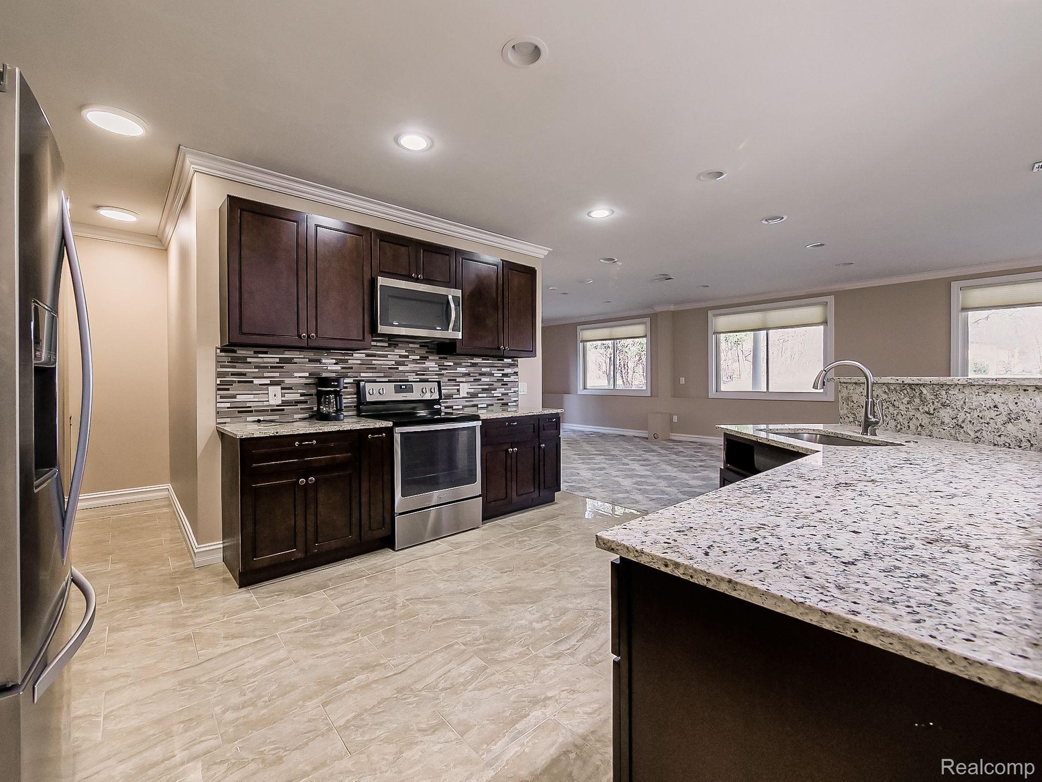 6265 BRANFORD Drive