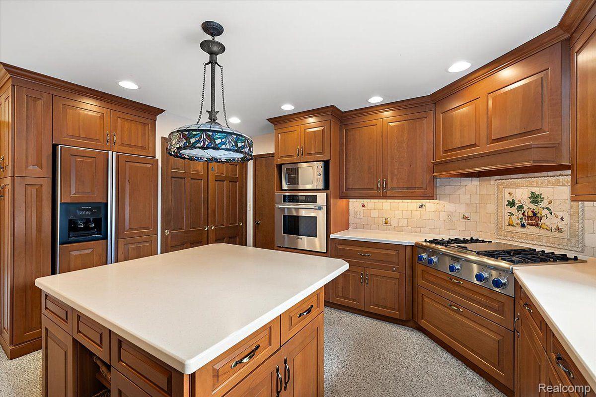 1828 NORTHUMBERLAND Drive