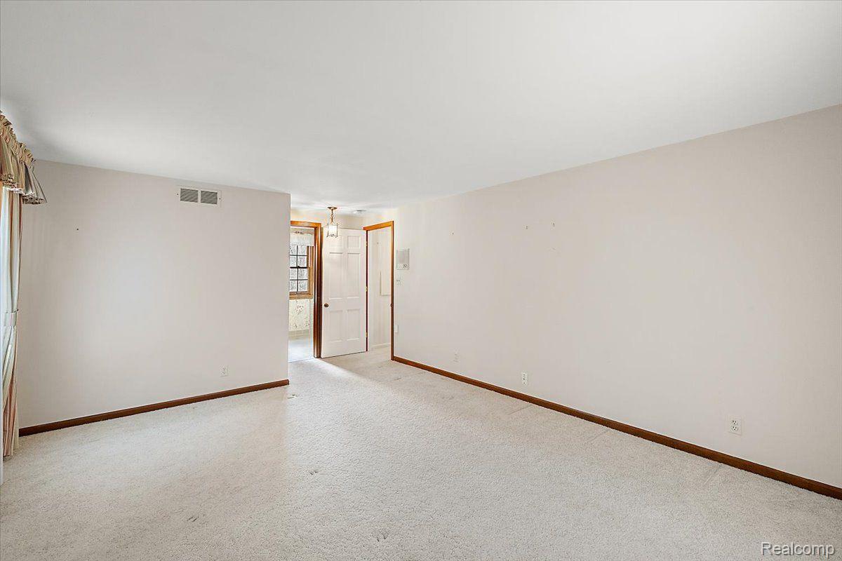 1828 NORTHUMBERLAND Drive