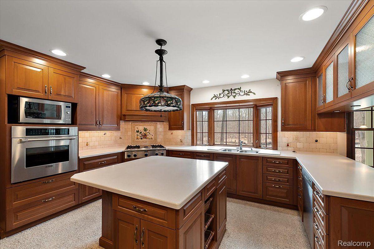 1828 NORTHUMBERLAND Drive