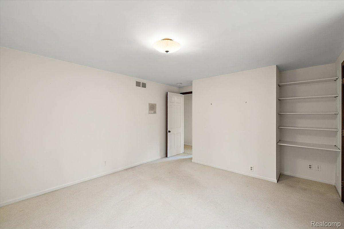 1828 NORTHUMBERLAND Drive