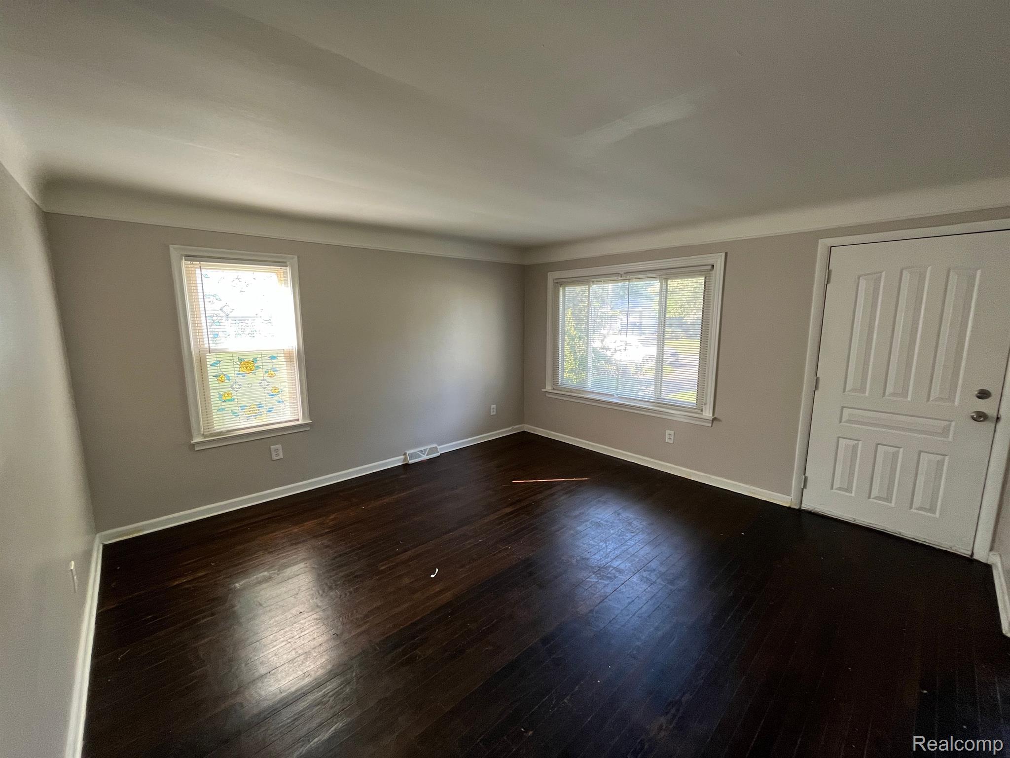 18474 Glenmore