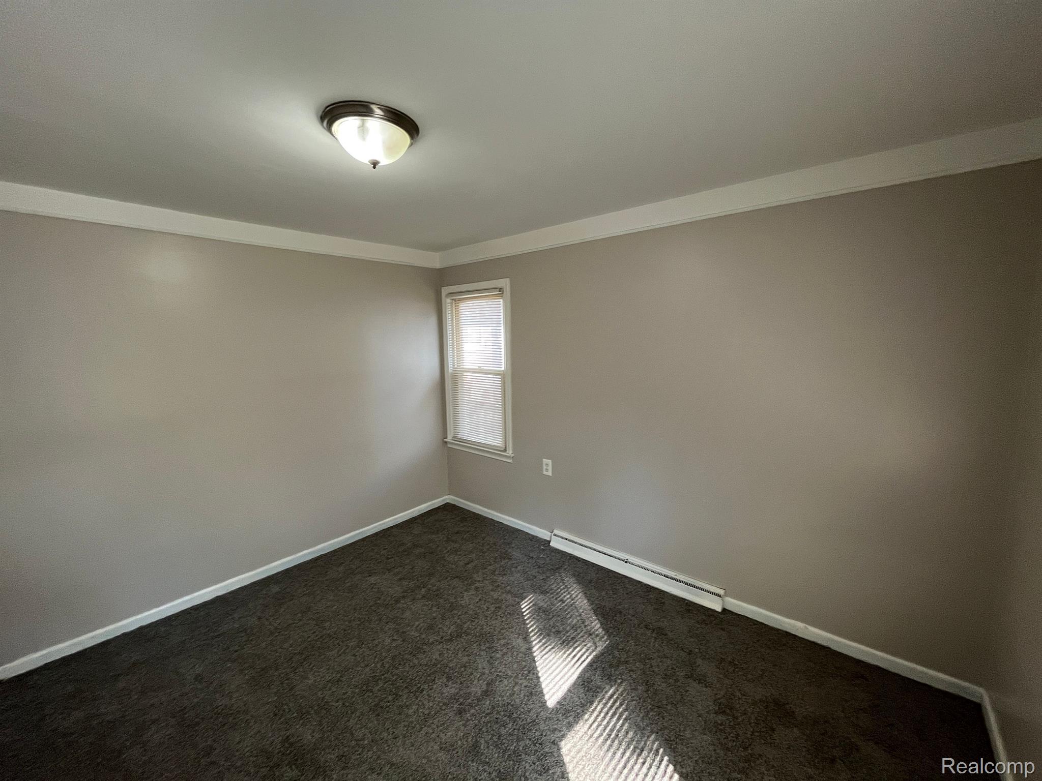 18474 Glenmore
