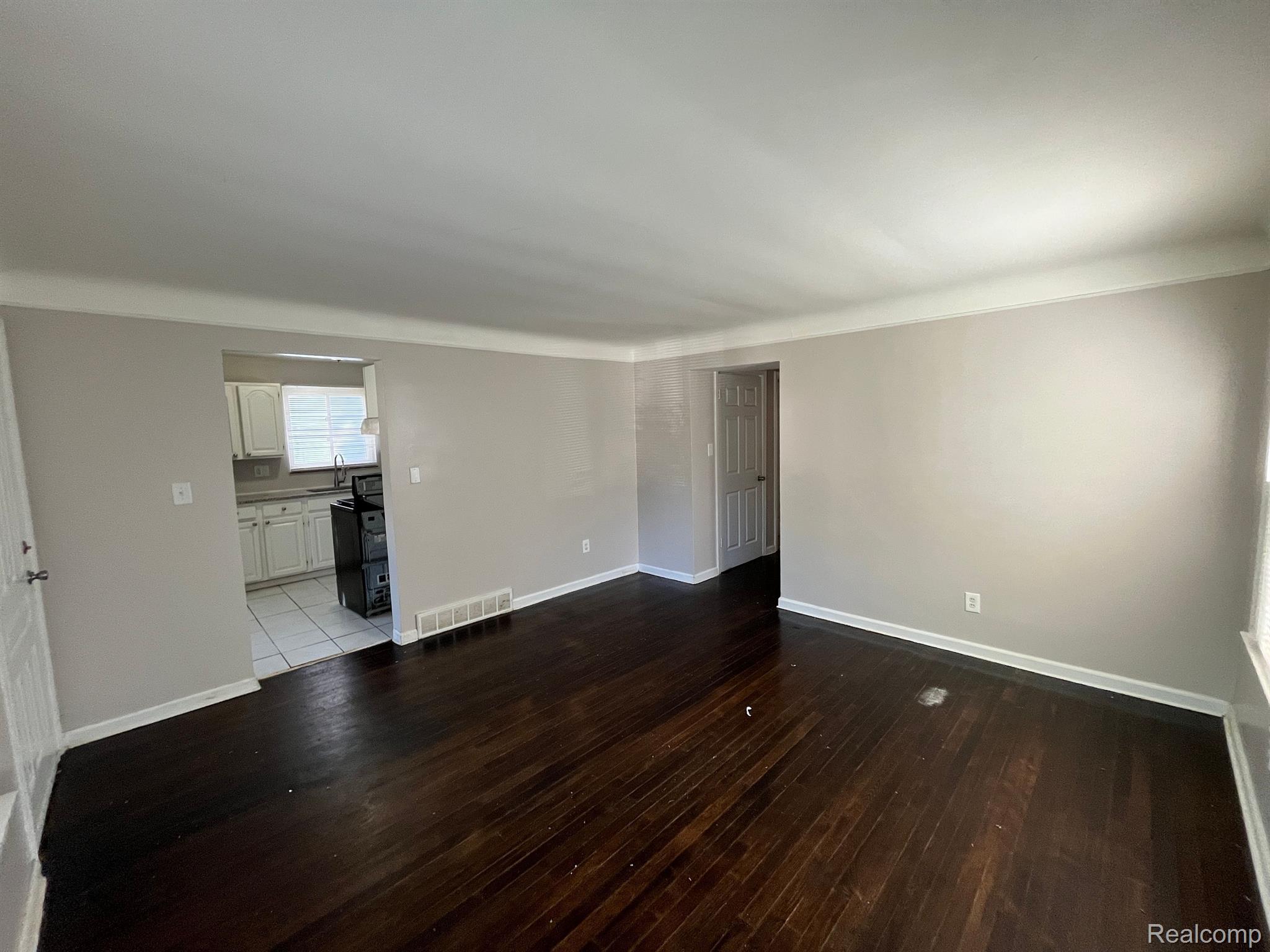 18474 Glenmore