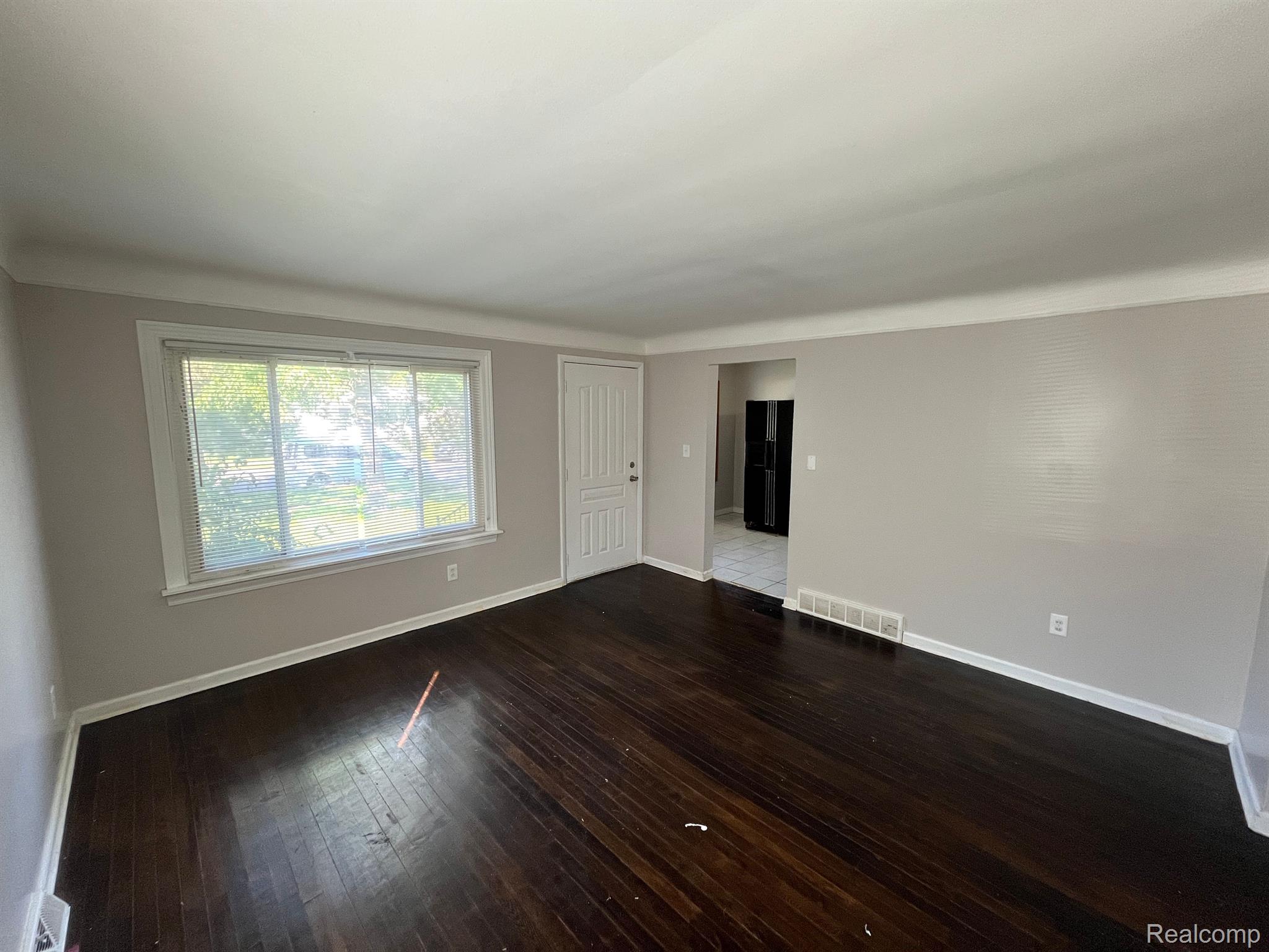 18474 Glenmore