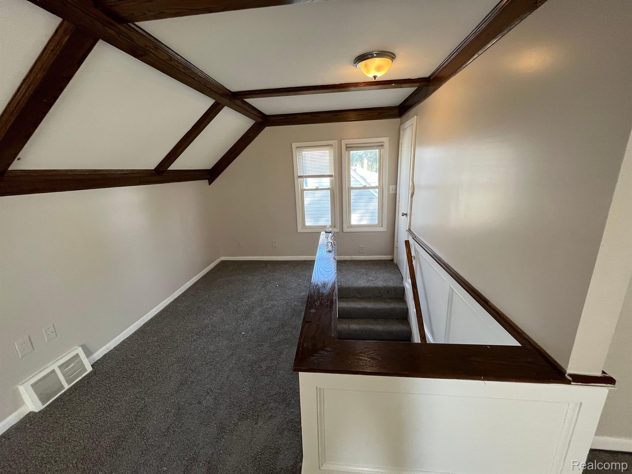 18474 Glenmore