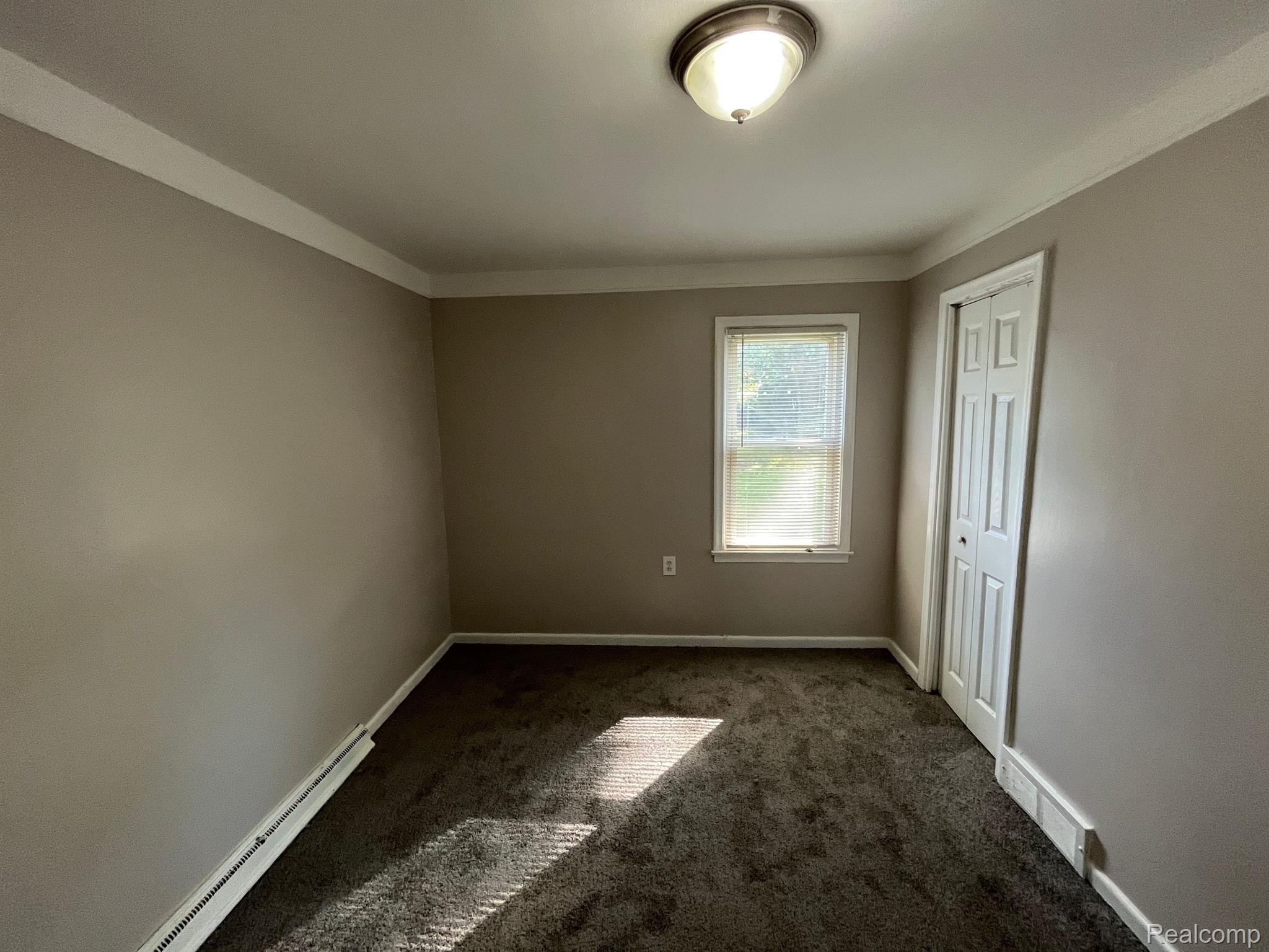 18474 Glenmore