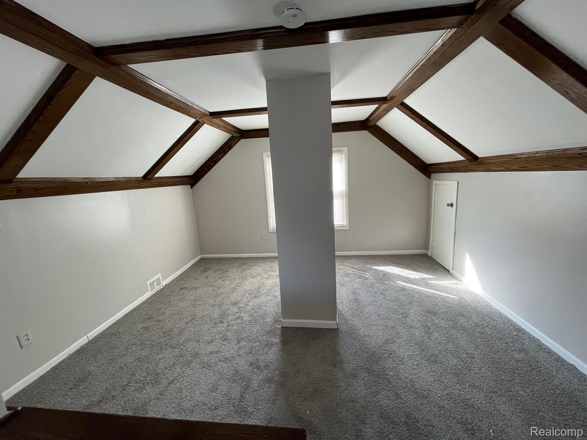18474 Glenmore