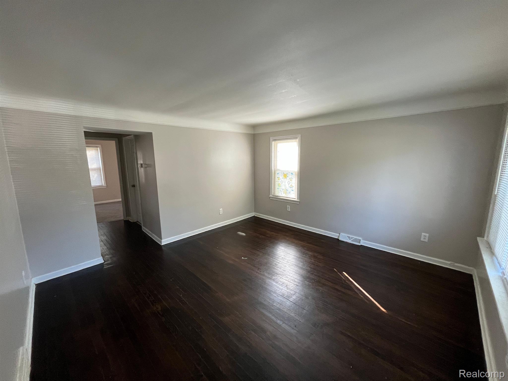 18474 Glenmore