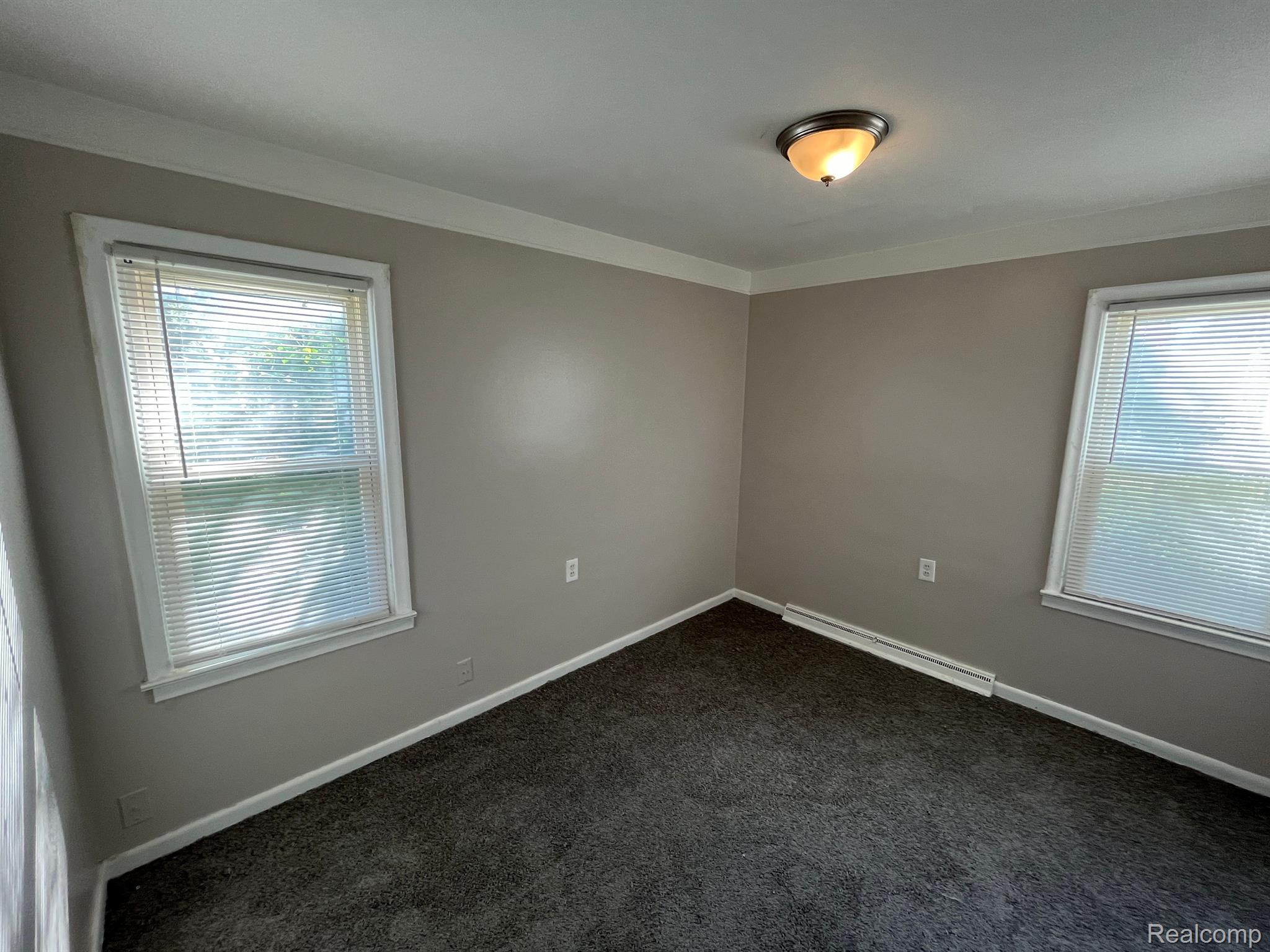 18474 Glenmore