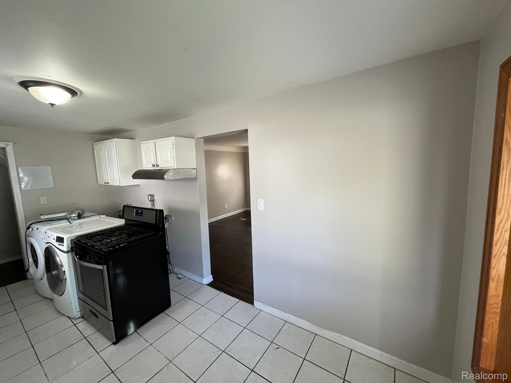 18474 Glenmore
