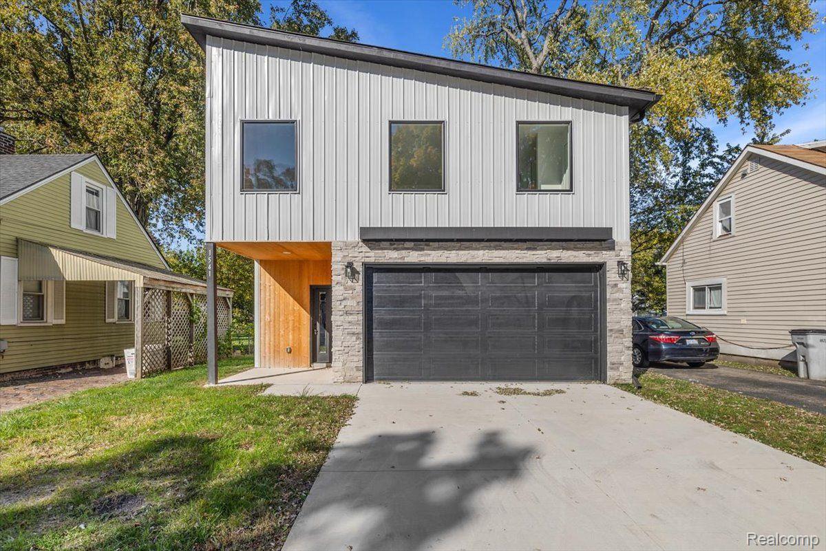 1541 E Madge Avenue