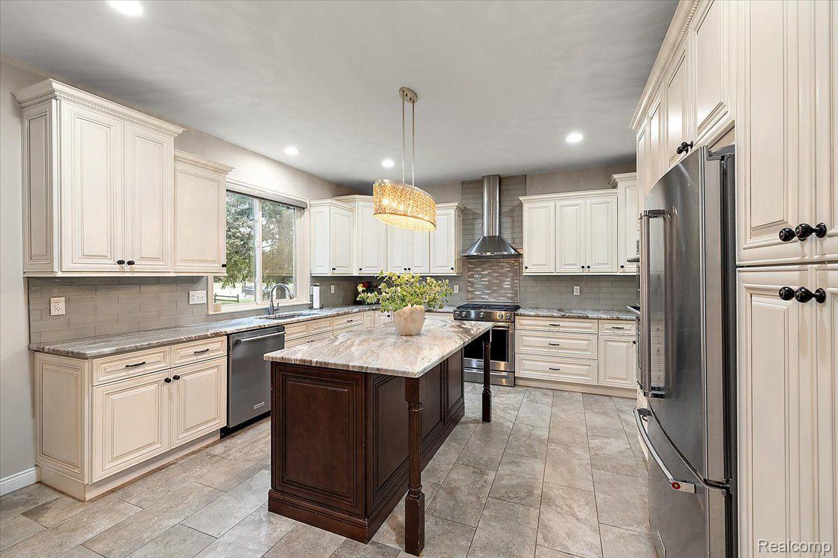 3973 LISA MARIE Drive