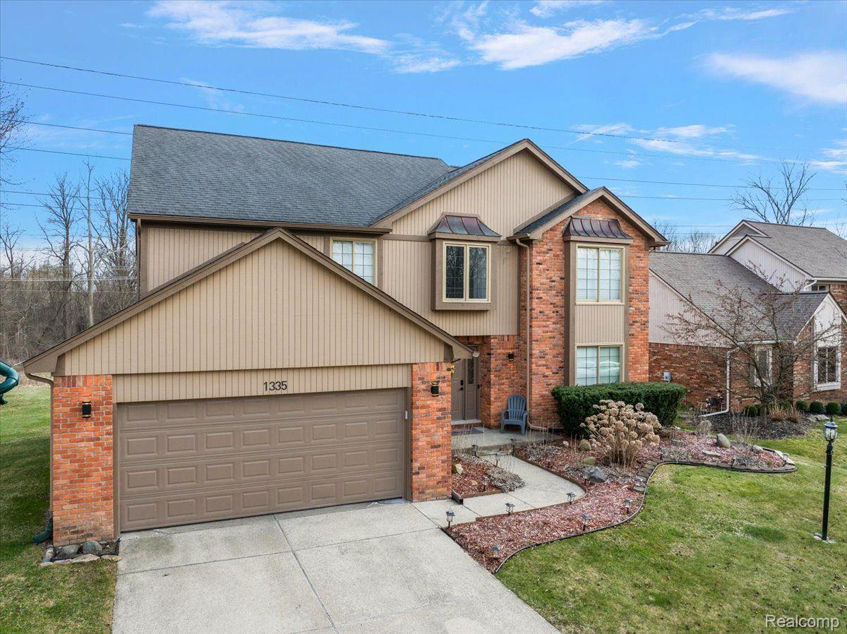 1335 BEMBRIDGE Drive