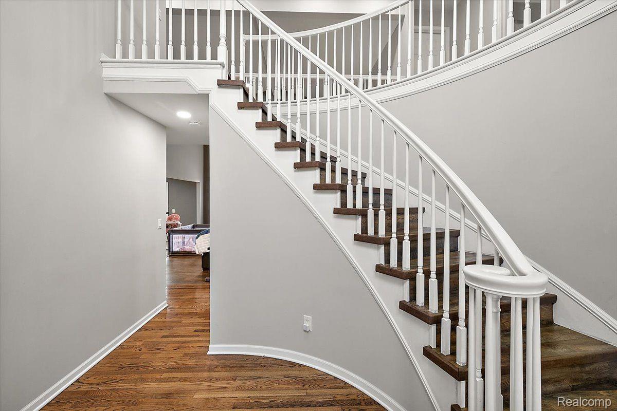 1335 BEMBRIDGE Drive