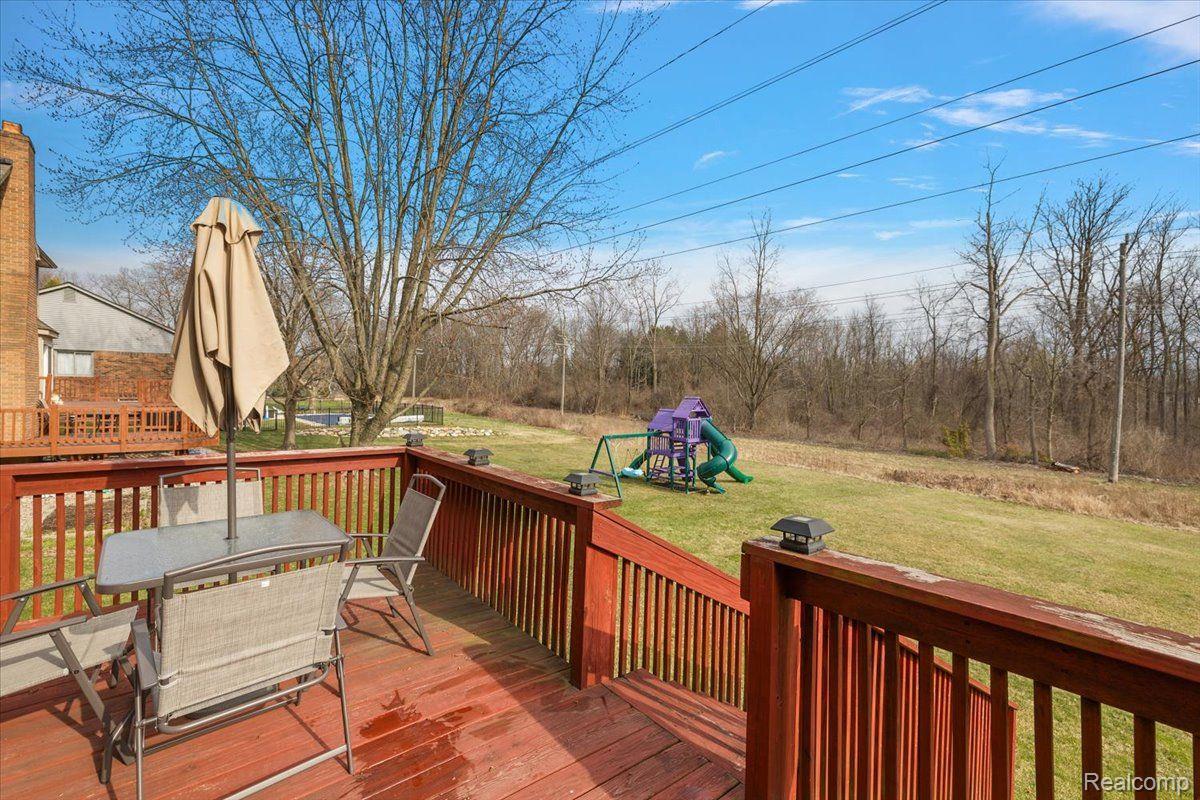 1335 BEMBRIDGE Drive