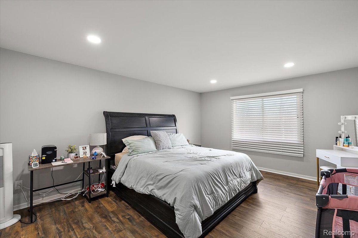 1335 BEMBRIDGE Drive