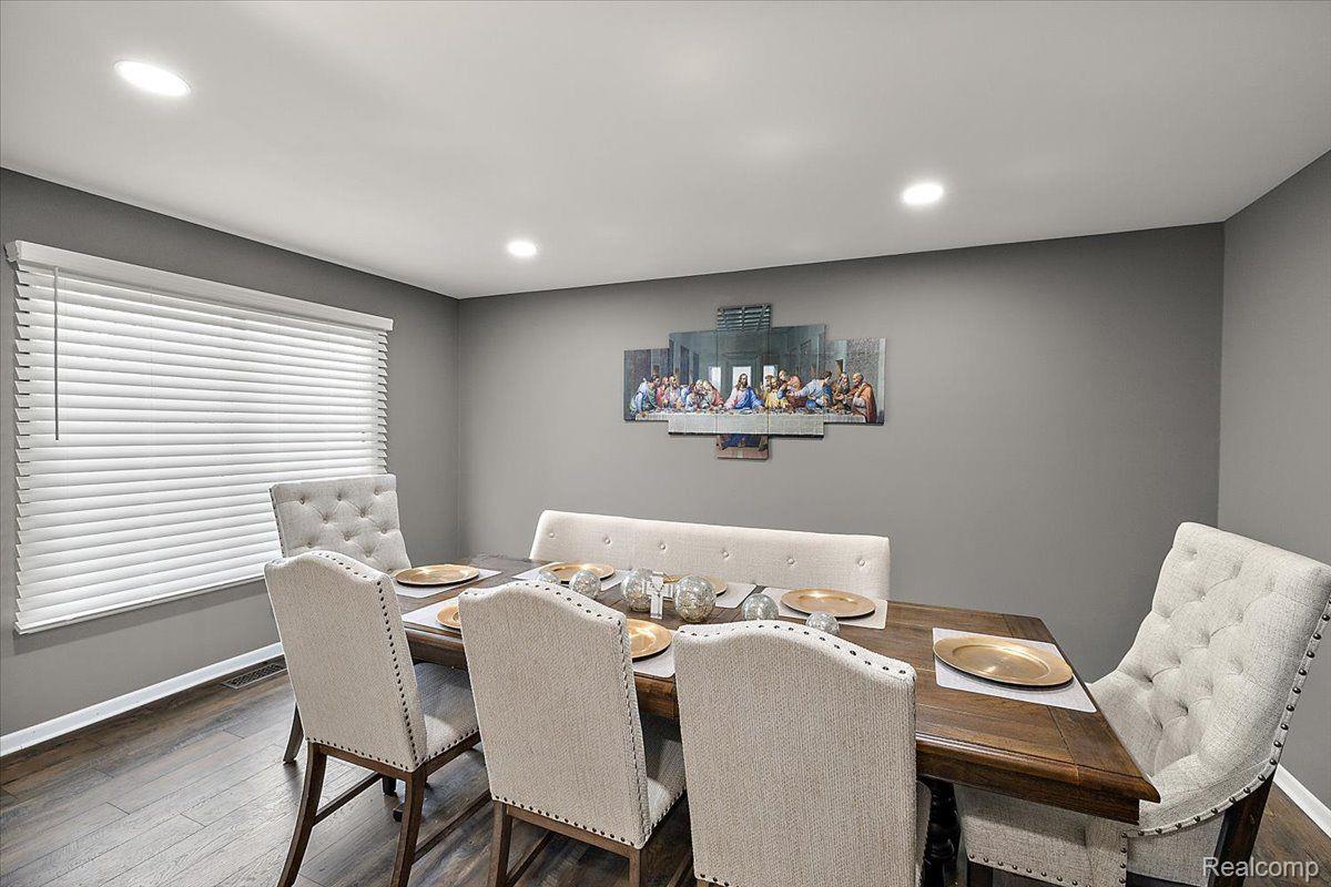 1335 BEMBRIDGE Drive