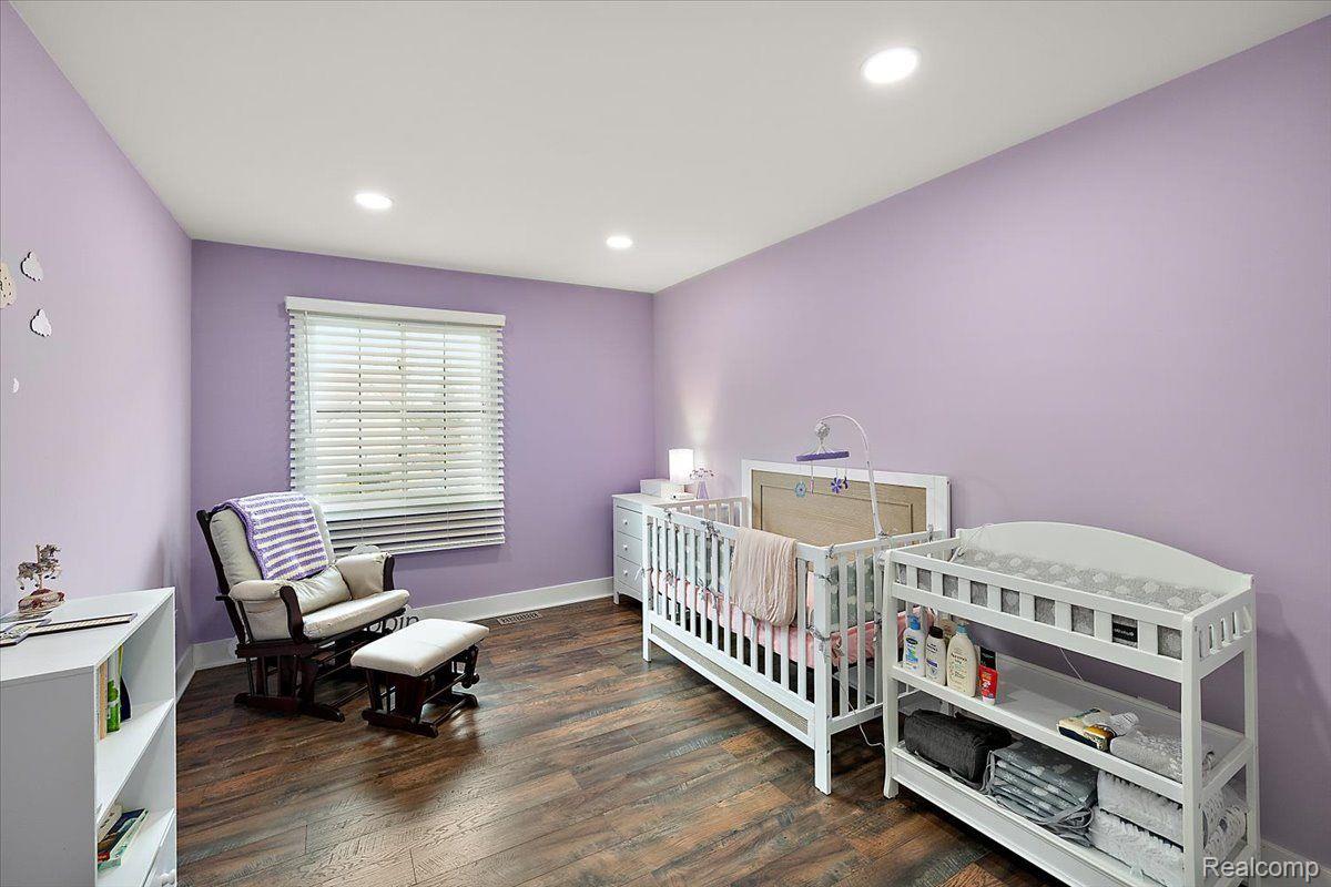 1335 BEMBRIDGE Drive