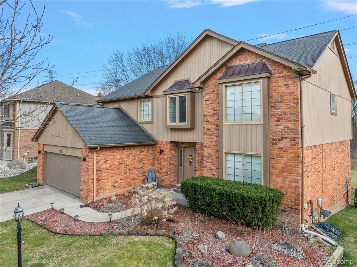 1335 BEMBRIDGE Drive