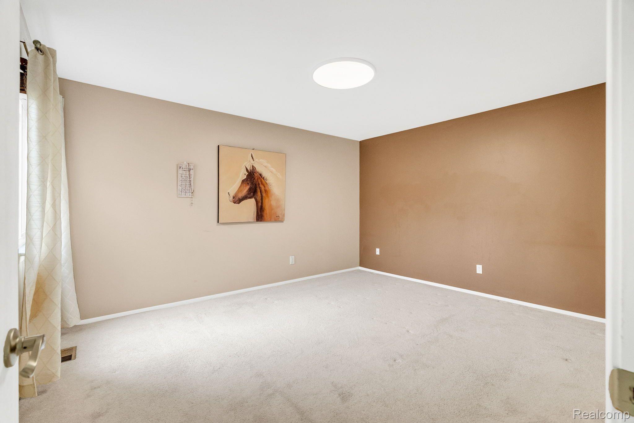 37231 GLENBROOK Drive