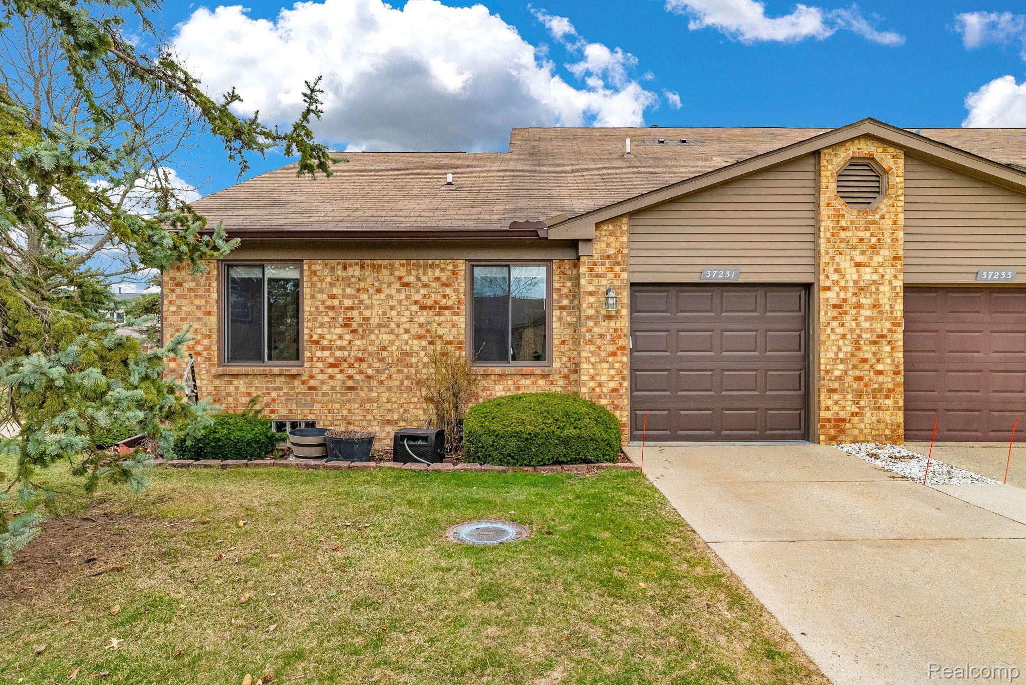 37231 GLENBROOK Drive