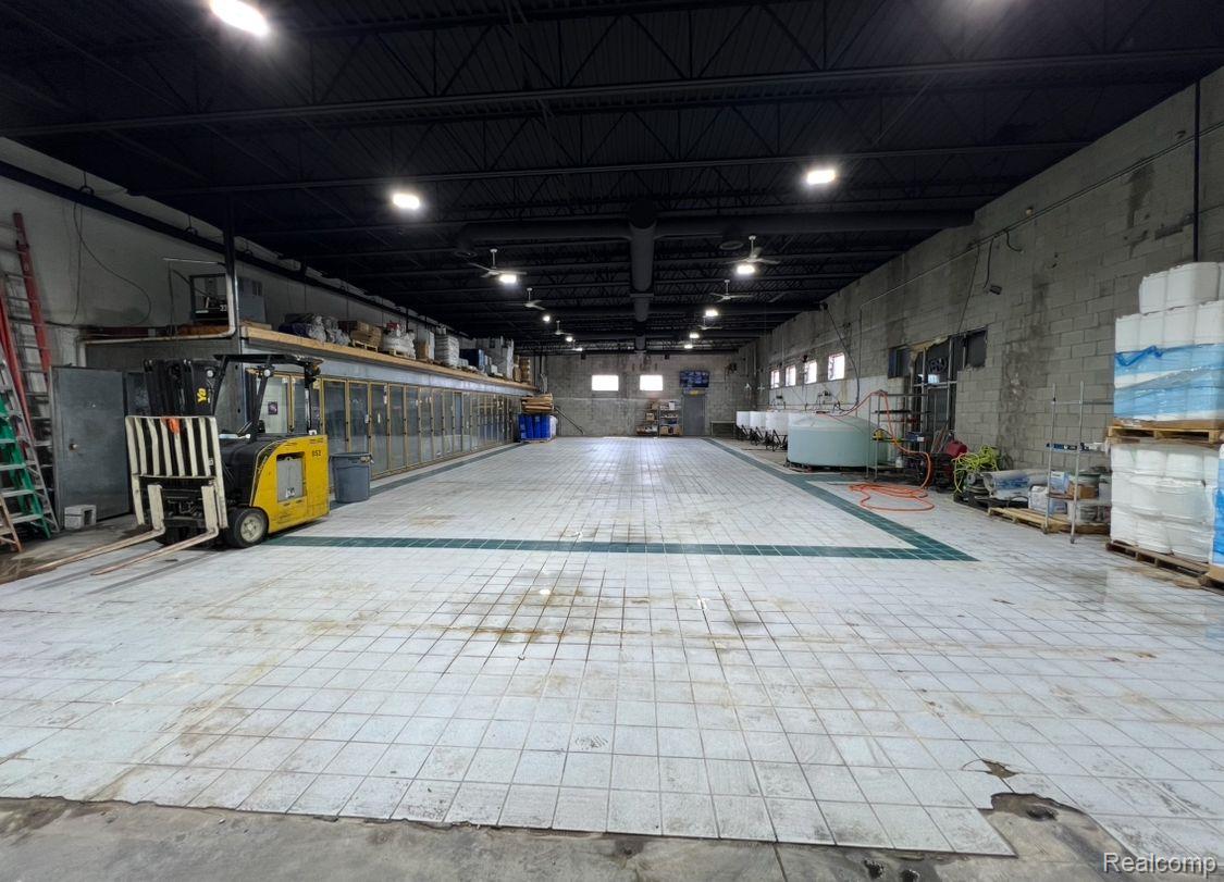 16600 HAMILTON Avenue