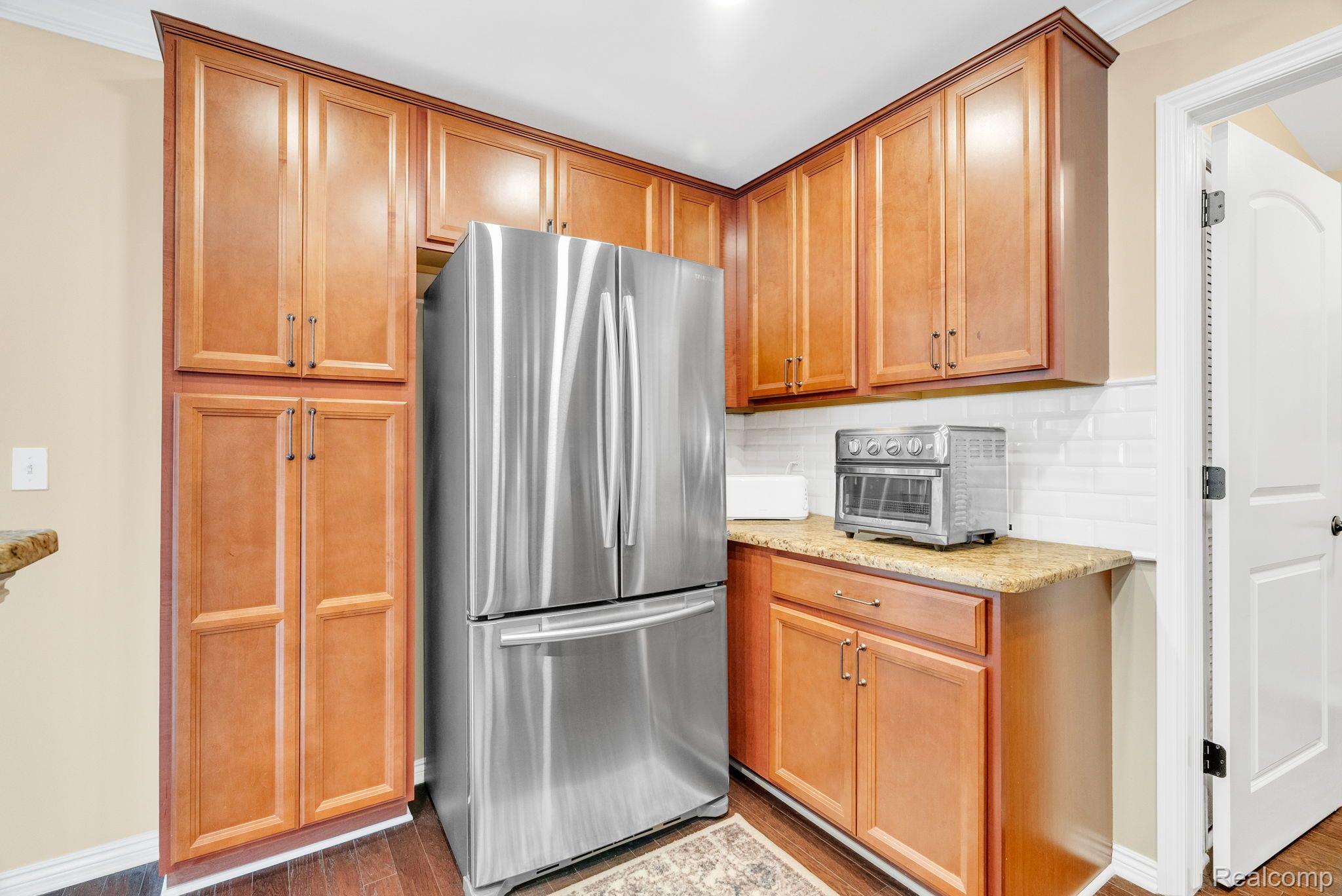 6985 BOULDER POINTE Drive