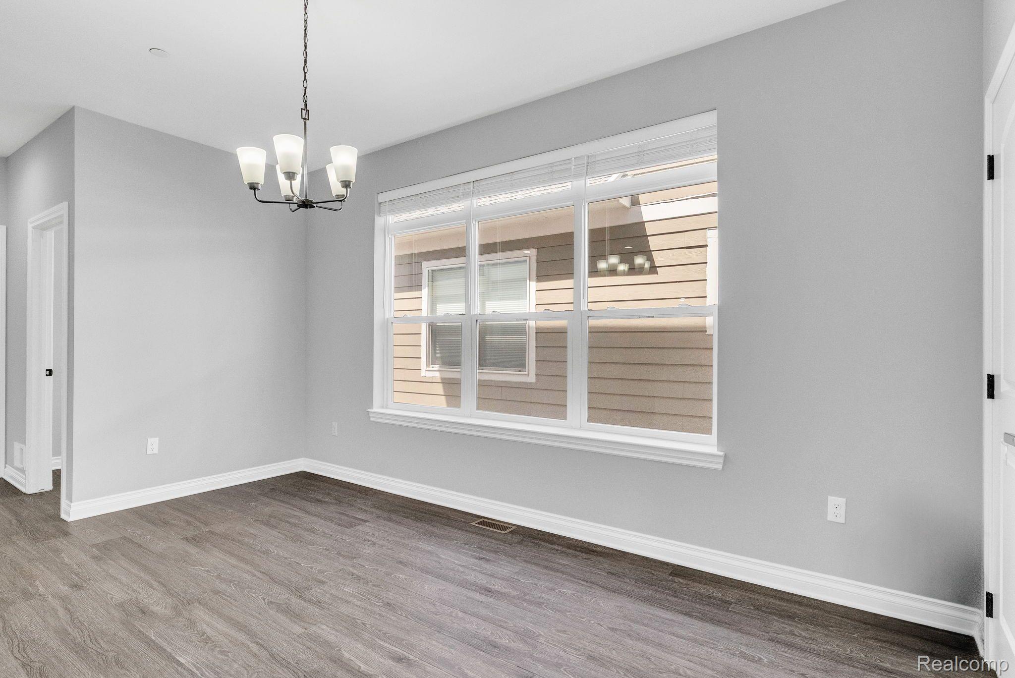171 JOTHAM Avenue