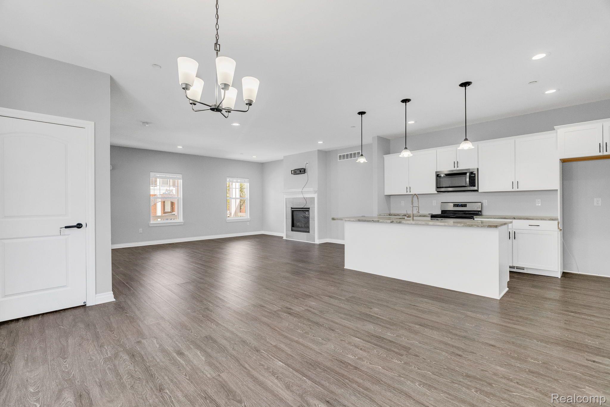 171 JOTHAM Avenue