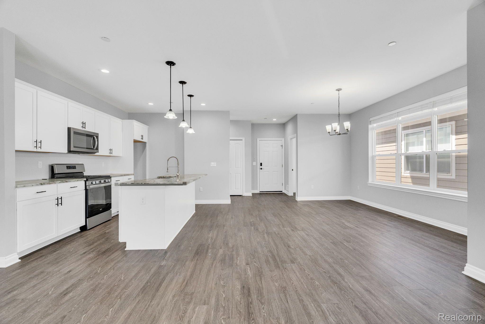 171 JOTHAM Avenue