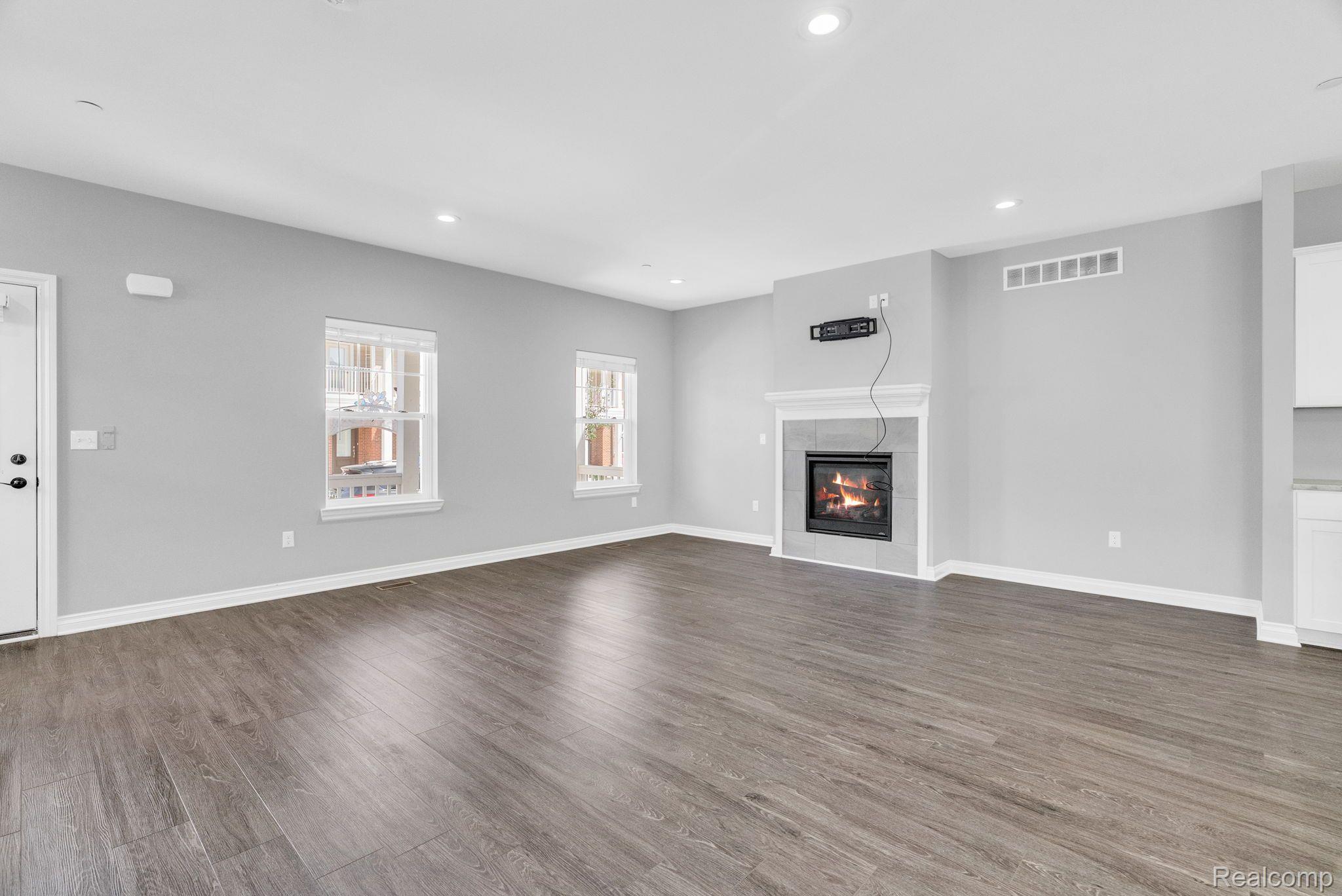 171 JOTHAM Avenue