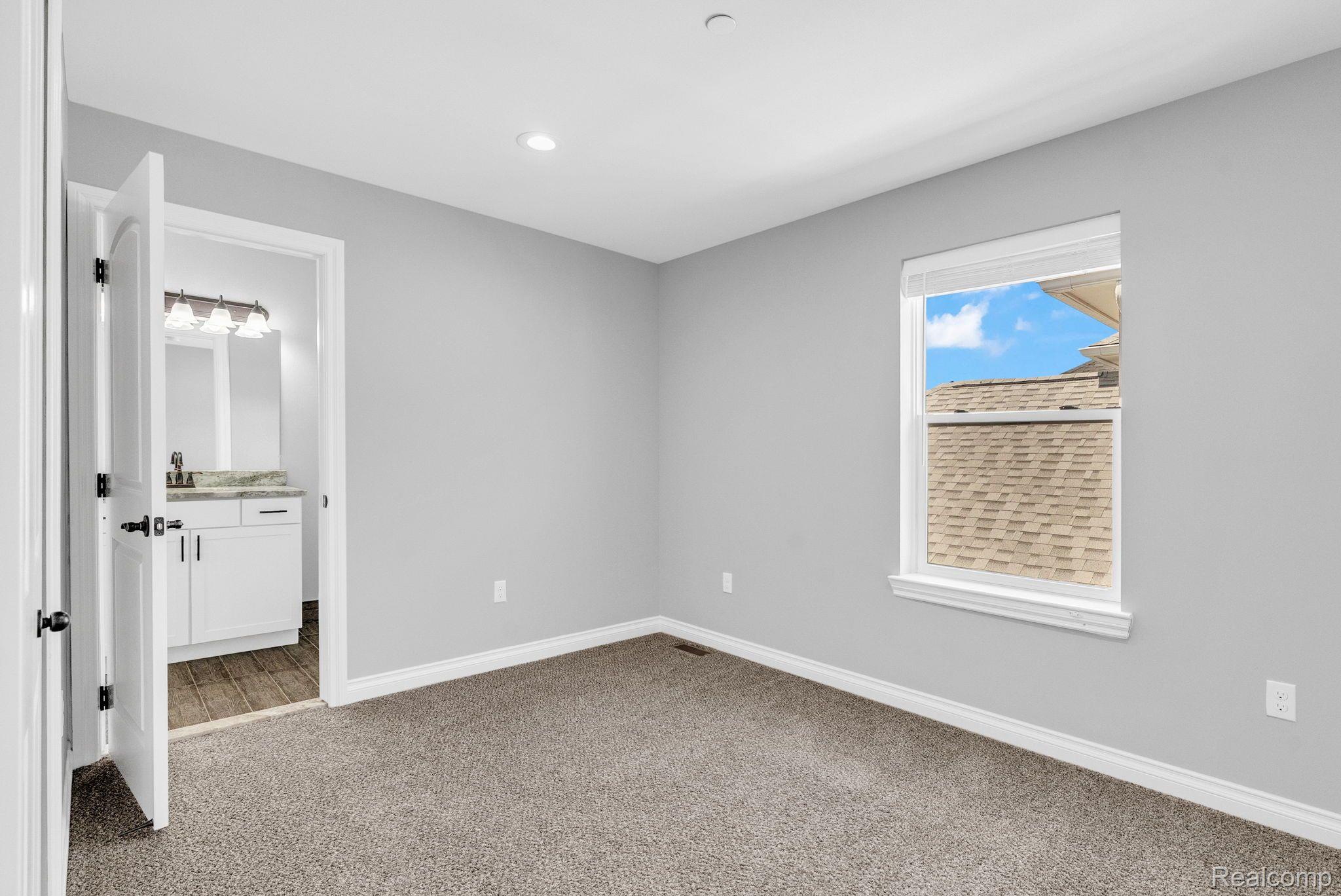 171 JOTHAM Avenue
