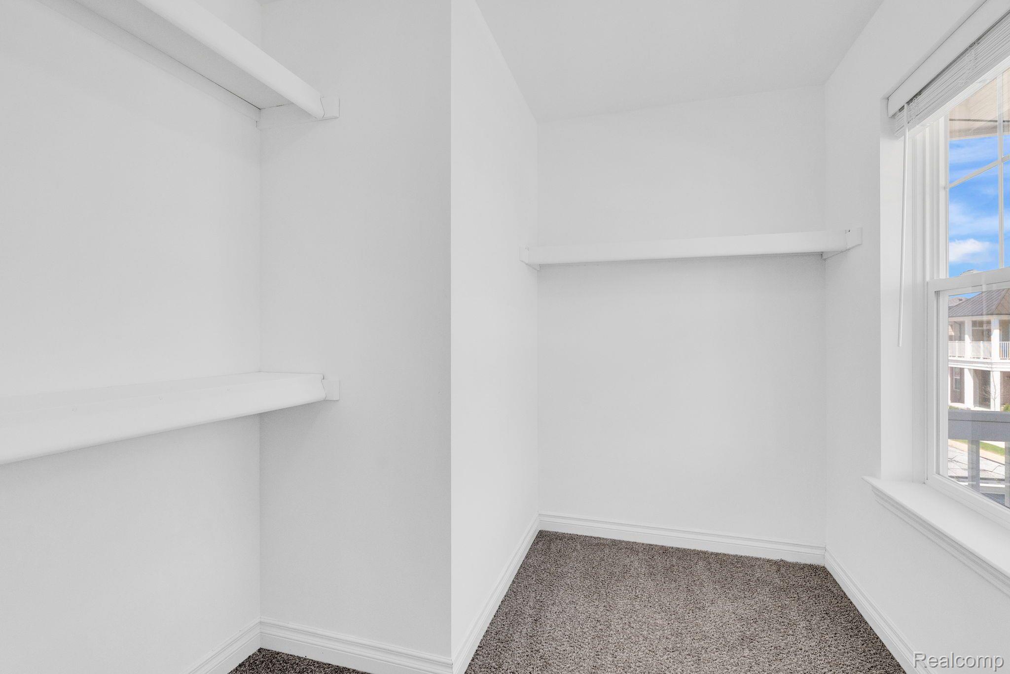 171 JOTHAM Avenue